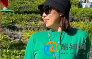 提醒五六十岁女人：务必远离“牛仔裤”，土气邋遢，换成下面这些